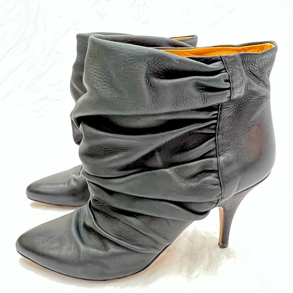 Maison Margiela leather boots size EU 38 1/2 US 8 1/2 8.5 black frilly poof
